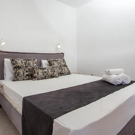 Anastasia Private Pool *