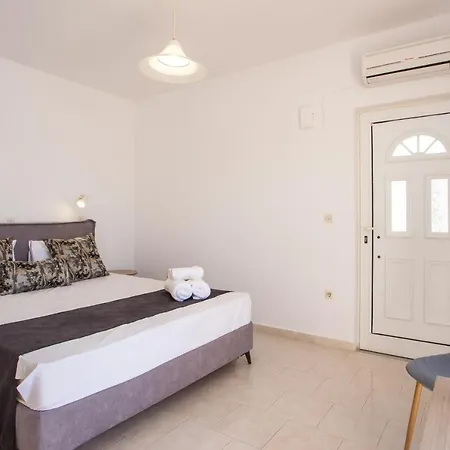 Anastasia Private Pool Apartment Afantou