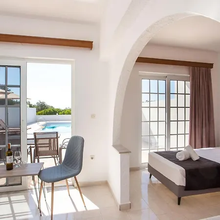 Anastasia Private Pool *