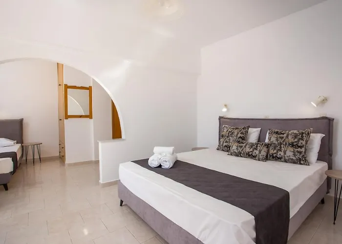 Anastasia Private Pool